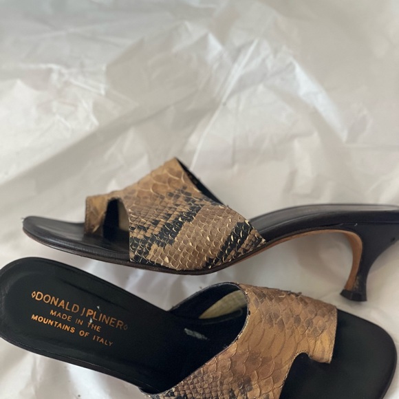 Donald J. Pliner Snake Skin Sandals - Picture 13 of 16